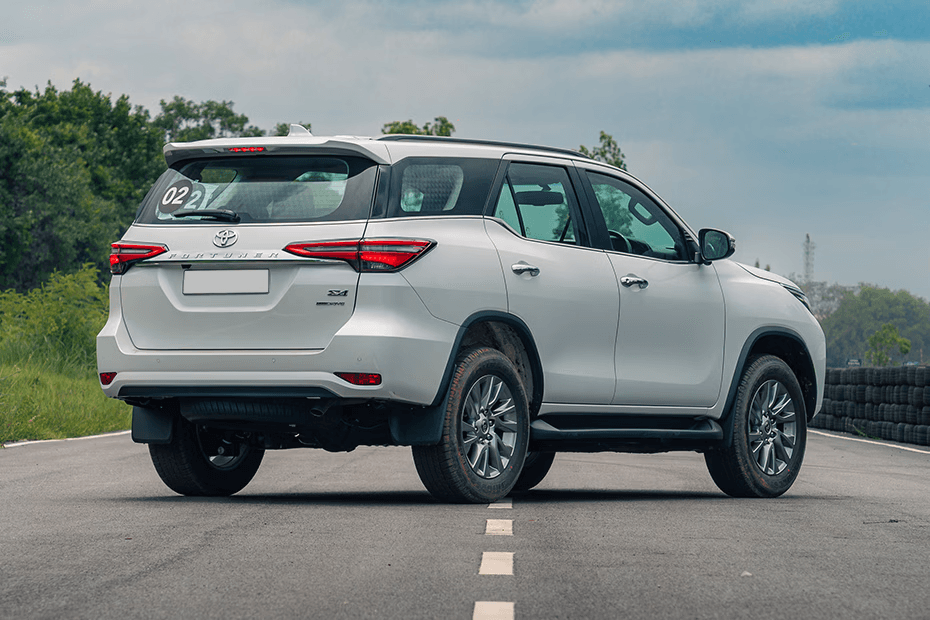 Best Car Rental in Ranchi - Fleet category image 1